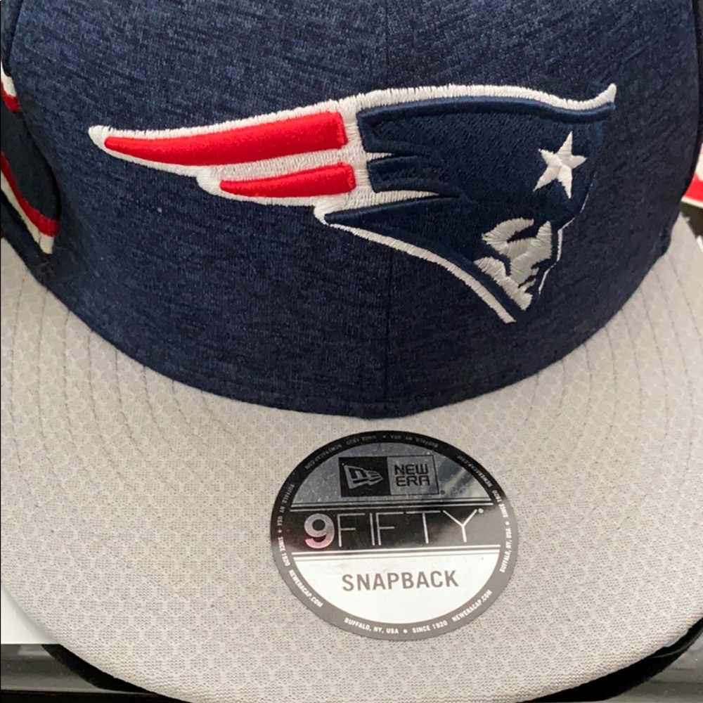 SnapBack - Picture 2 of 2